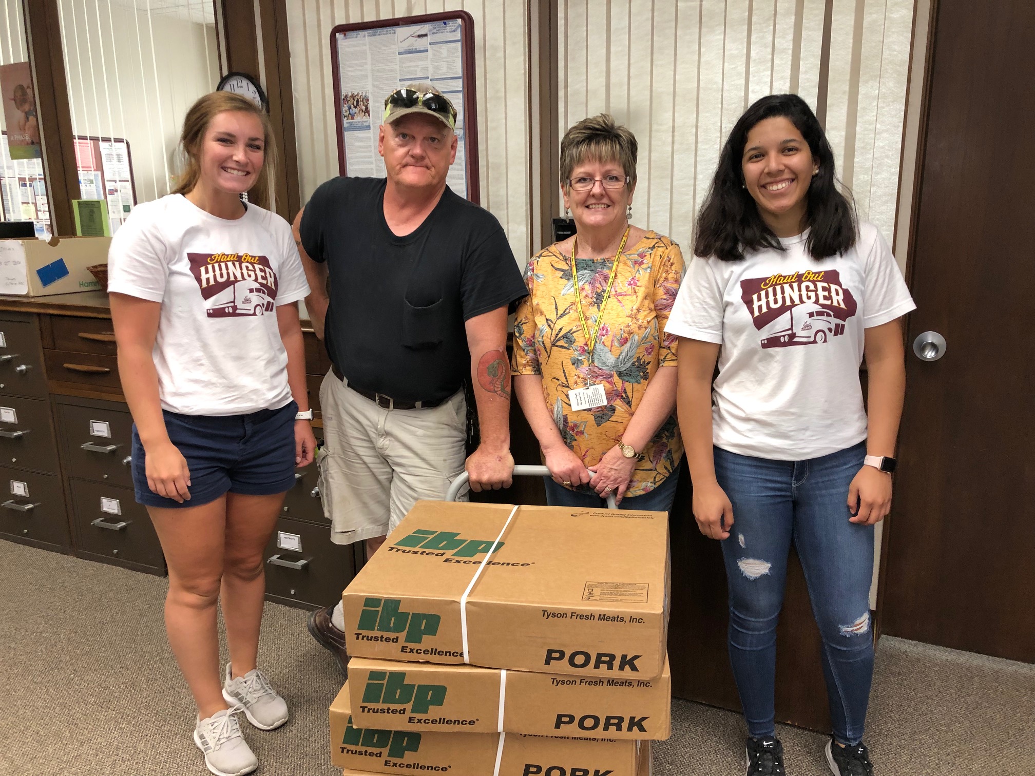 Haul Out Hunger Visits Guthrie Center Iowa Select Farms